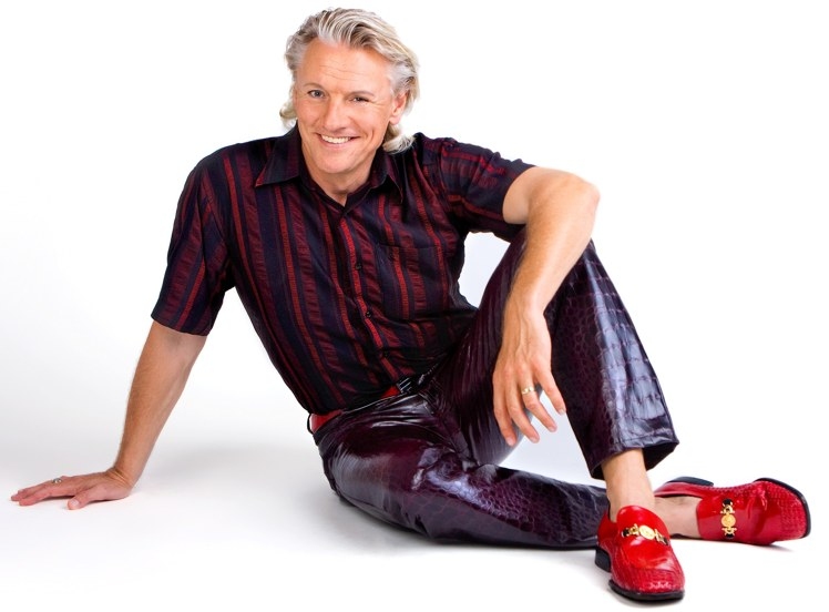 Die Einhornh�hle   
Piano-Entertainment am 17.Juni 2011  
 Claus Debusman / MISTER RED SHOES