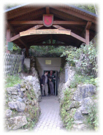 Einhornhhle: Zugang Hermann-Lns-Stollen 